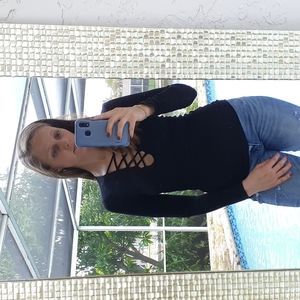 Black long sleeve criss cross top